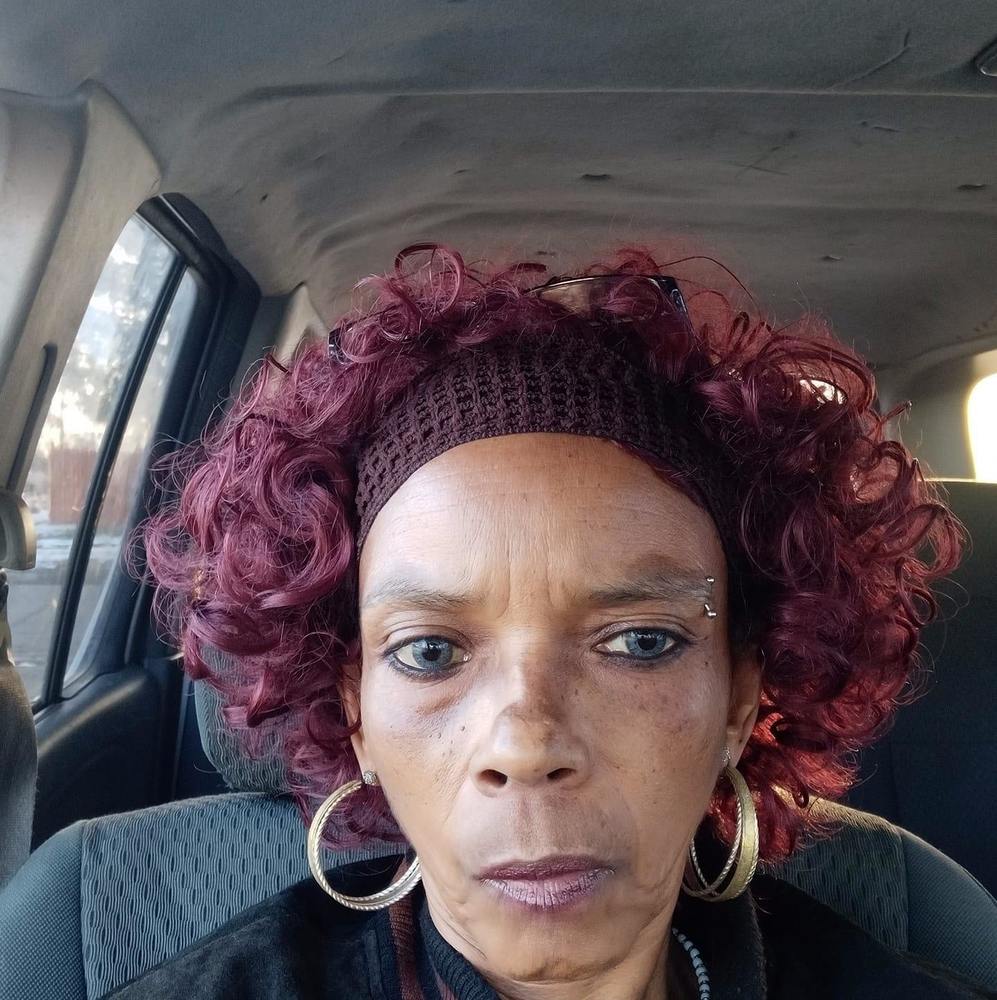 Meet your Posher, Loretta